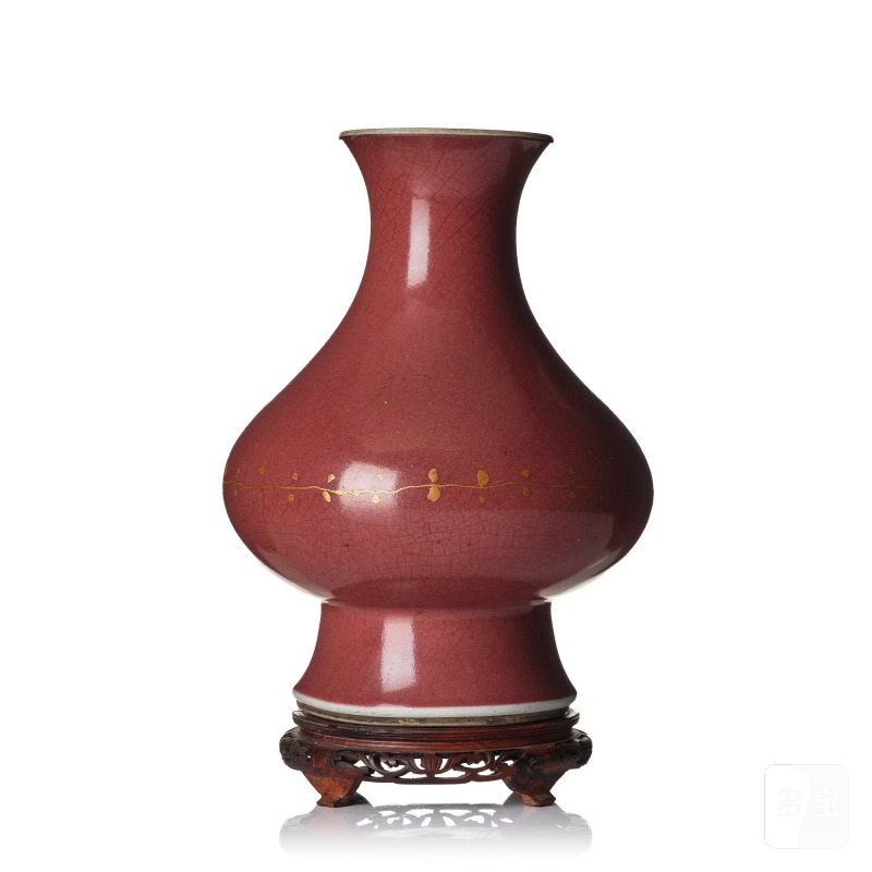 A Langyao pear shaped vase,